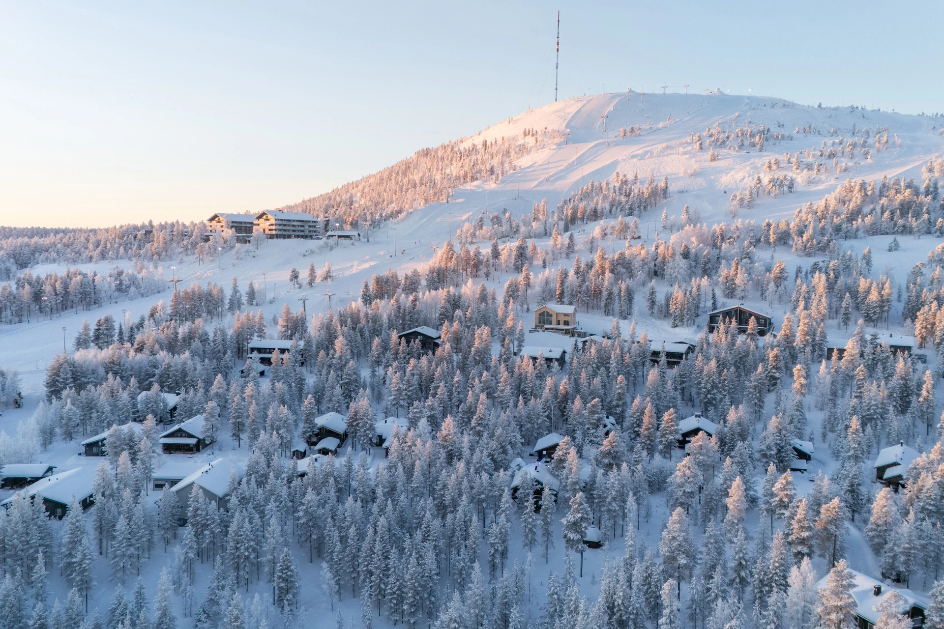 Snow-covered fells above the village of Pyhätunturi